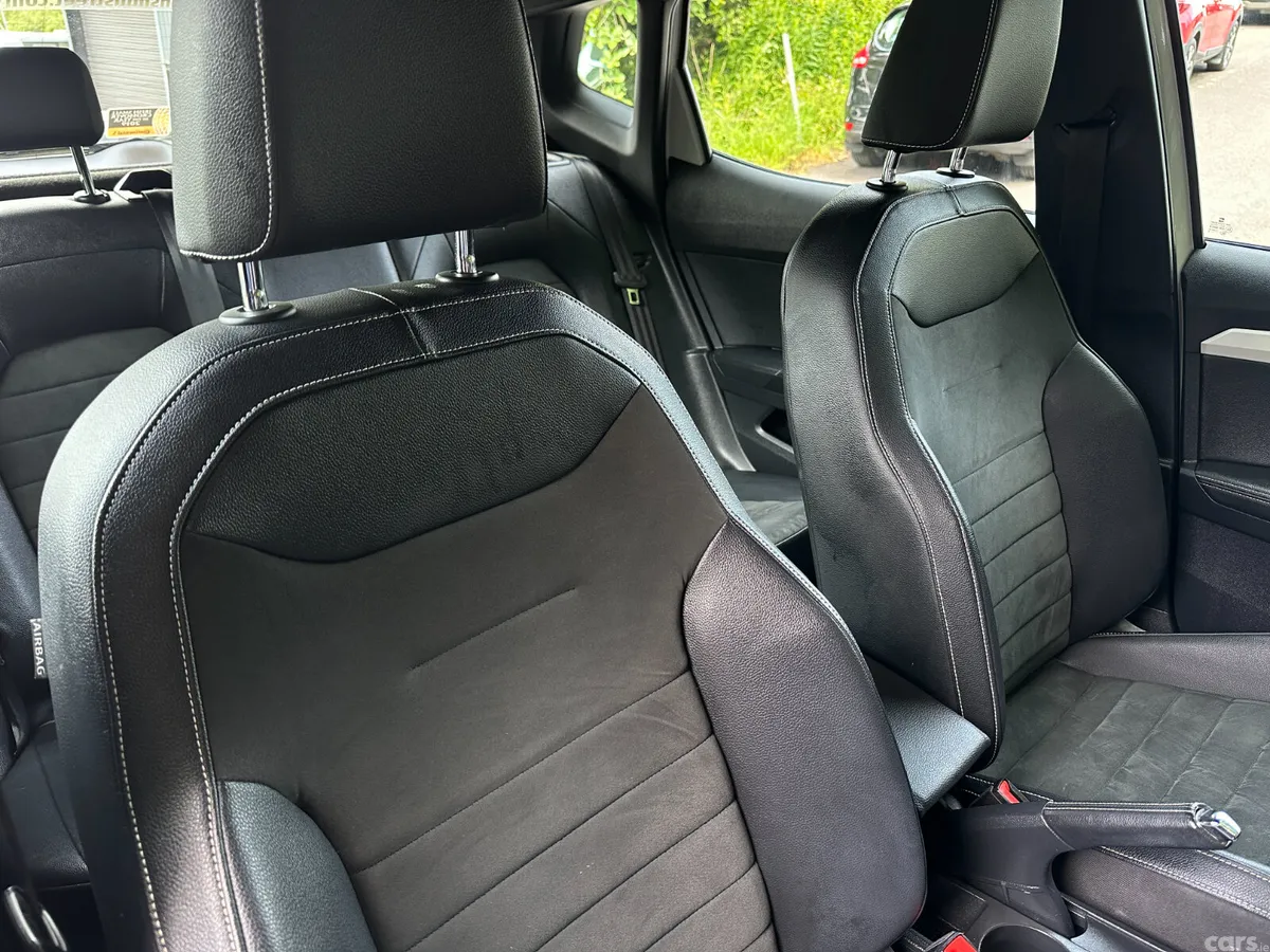 SEAT Arona SUV, Diesel, 2019, White