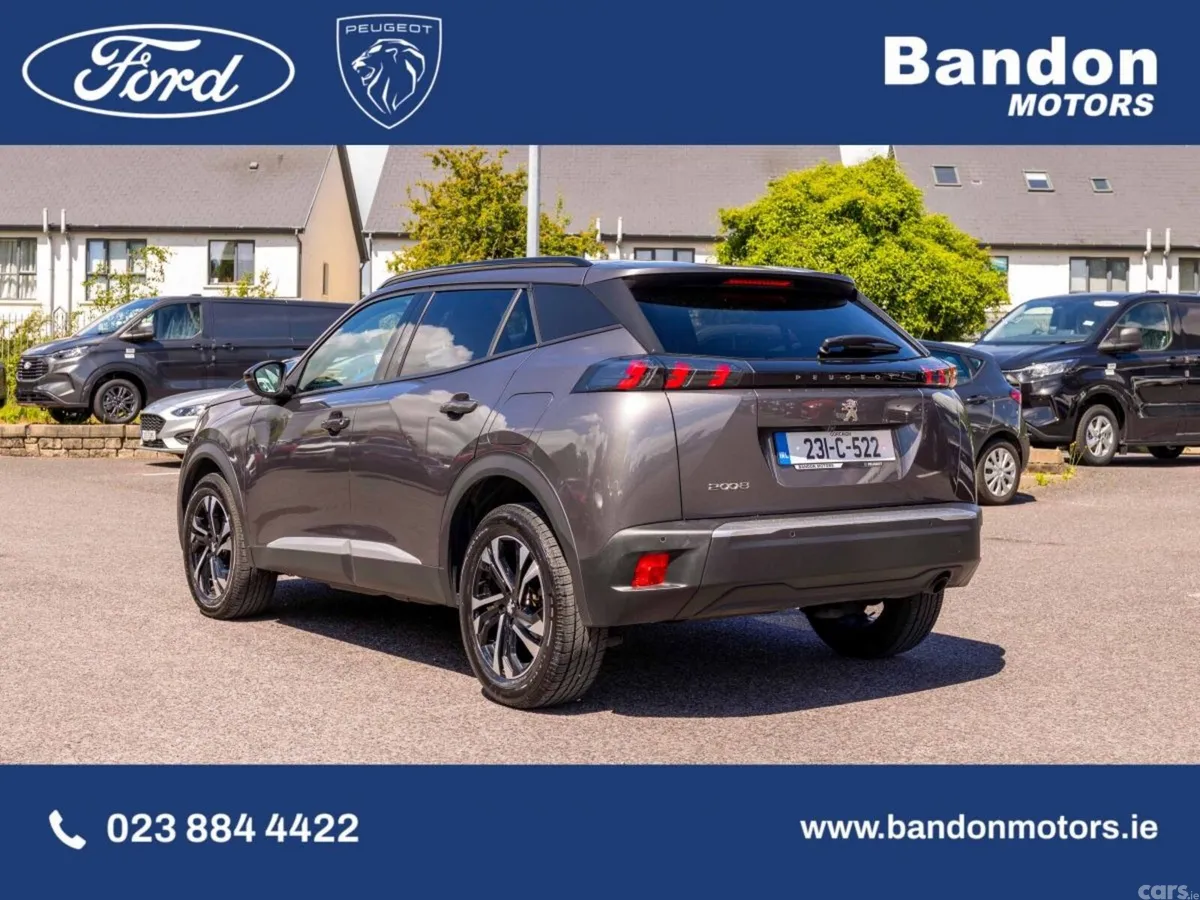 Peugeot 2008 MPV, Petrol, 2023, Grey