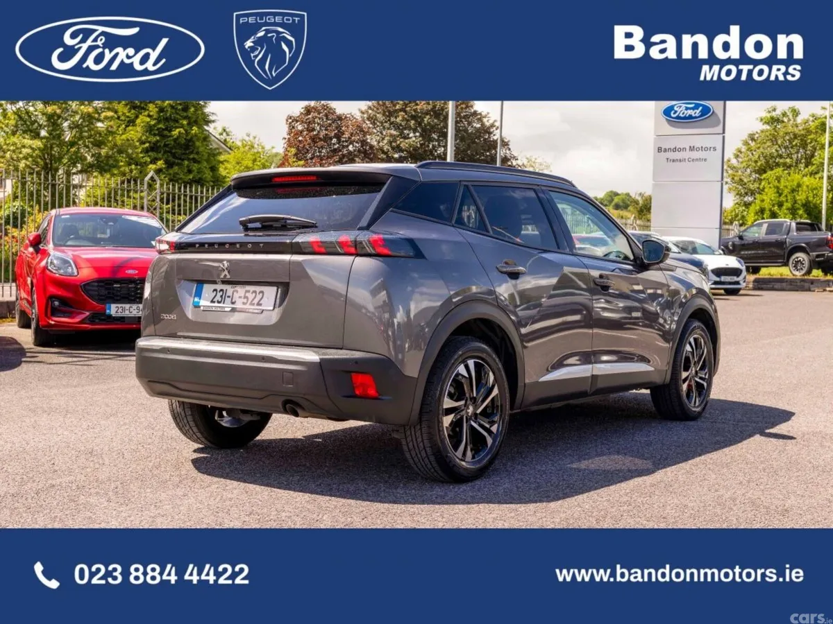 Peugeot 2008 MPV, Petrol, 2023, Grey