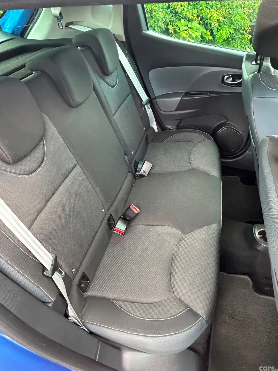 Renault Clio Hatchback, Petrol, 2015, Blue