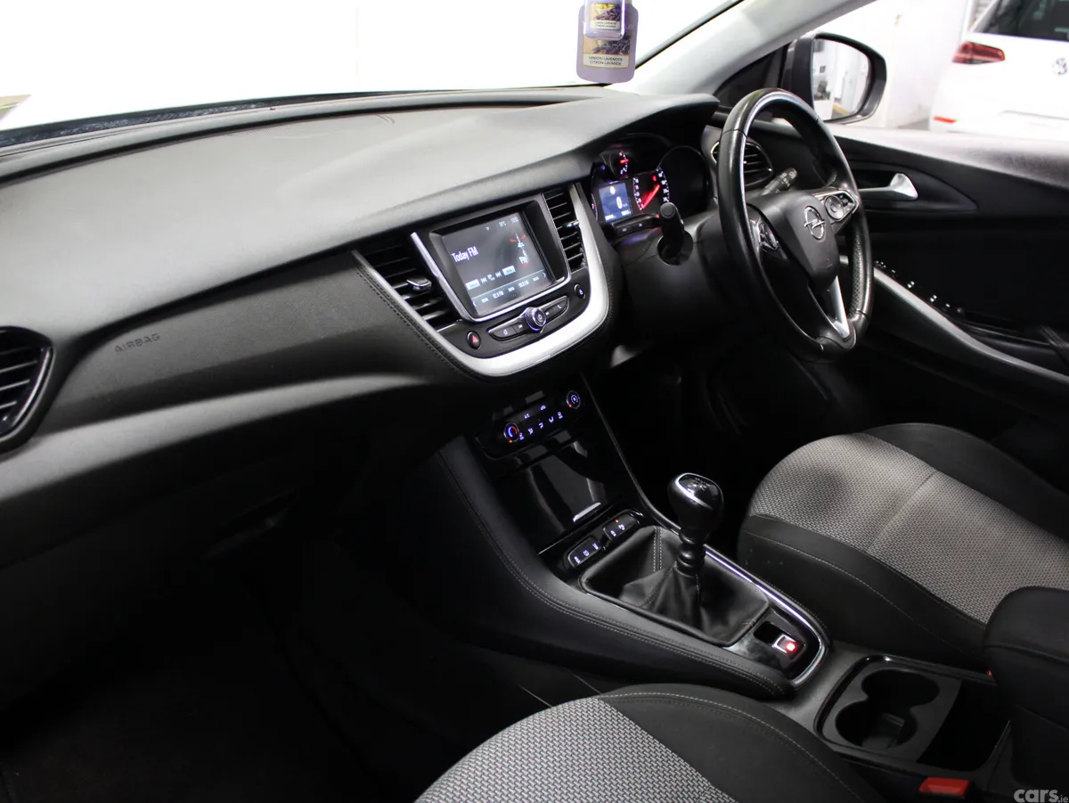 Opel Grandland X SUV, Petrol, 2021, Grey