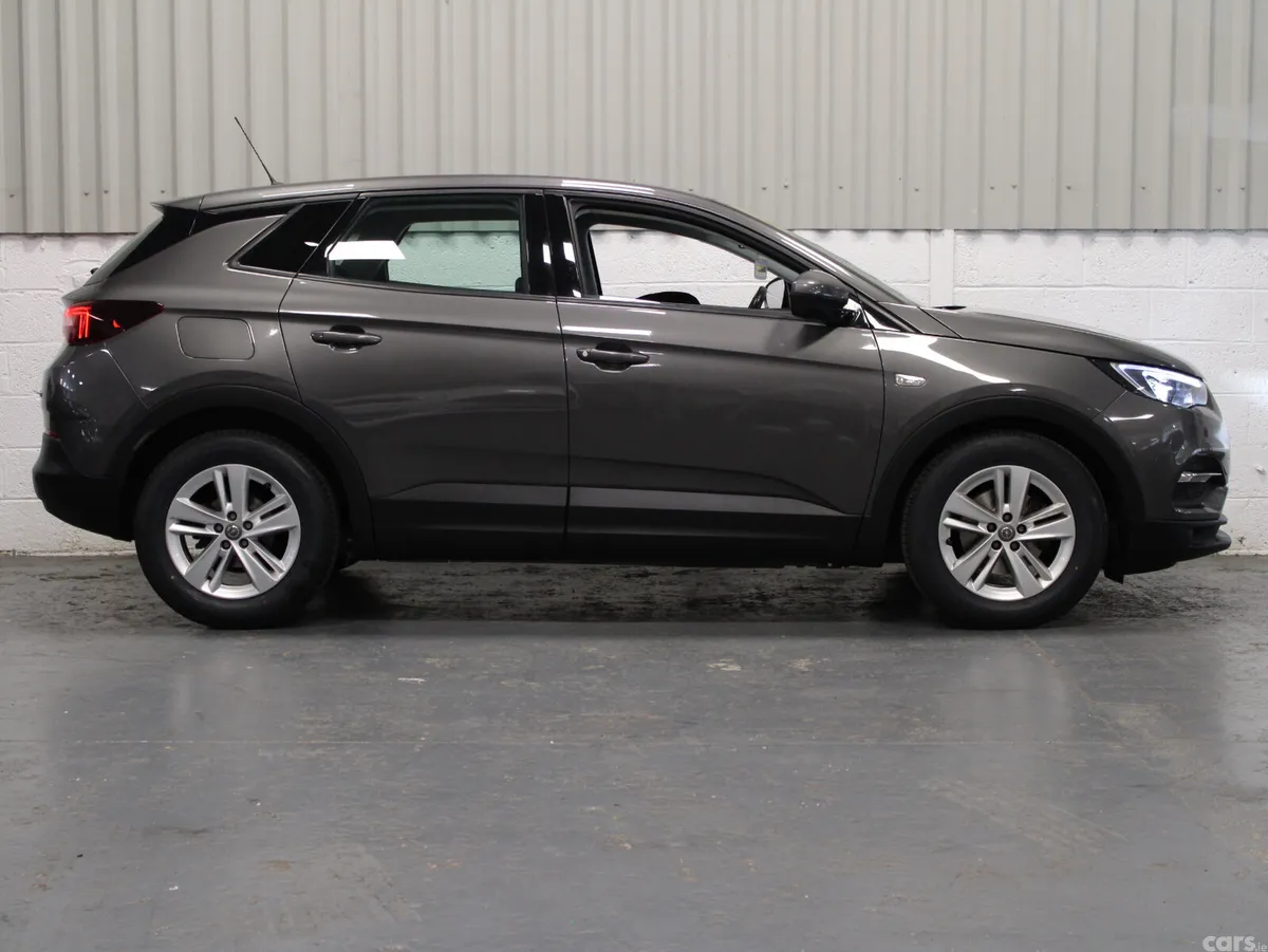 Opel Grandland X SUV, Petrol, 2021, Grey