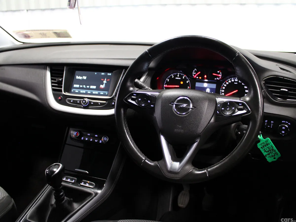 Opel Grandland X SUV, Petrol, 2021, Grey