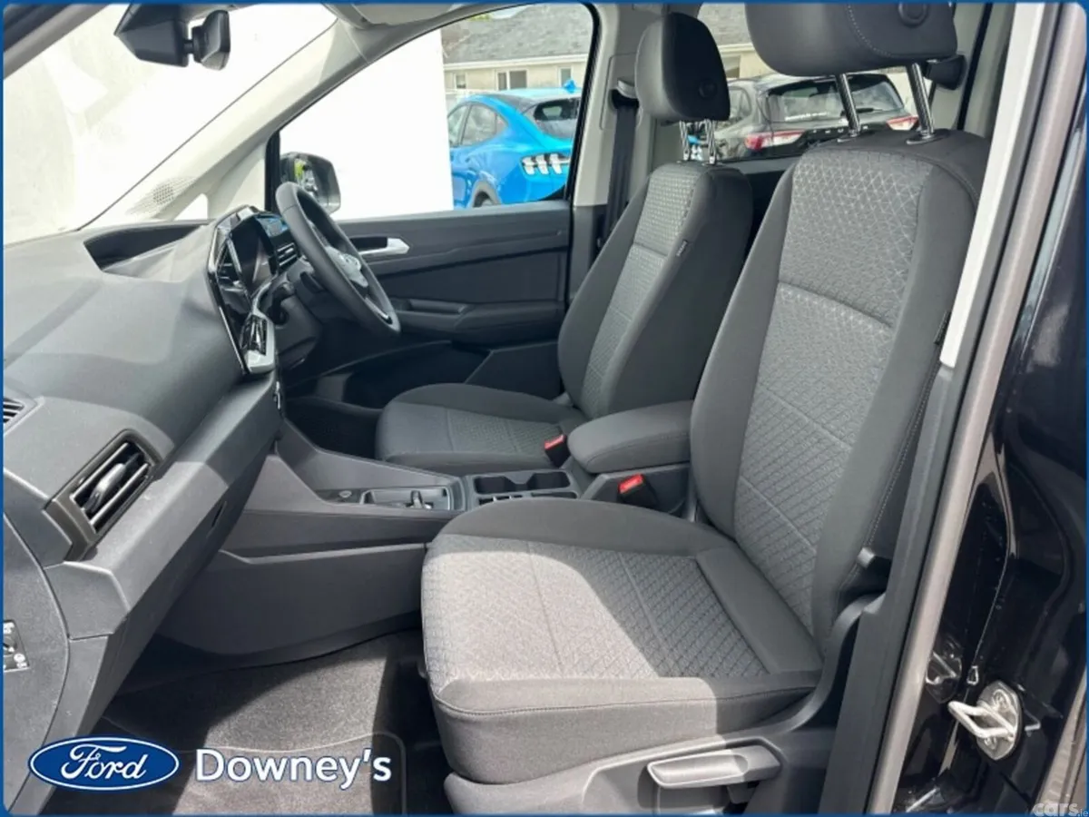 Ford Tourneo Connect MPV, Diesel, 2026, Black