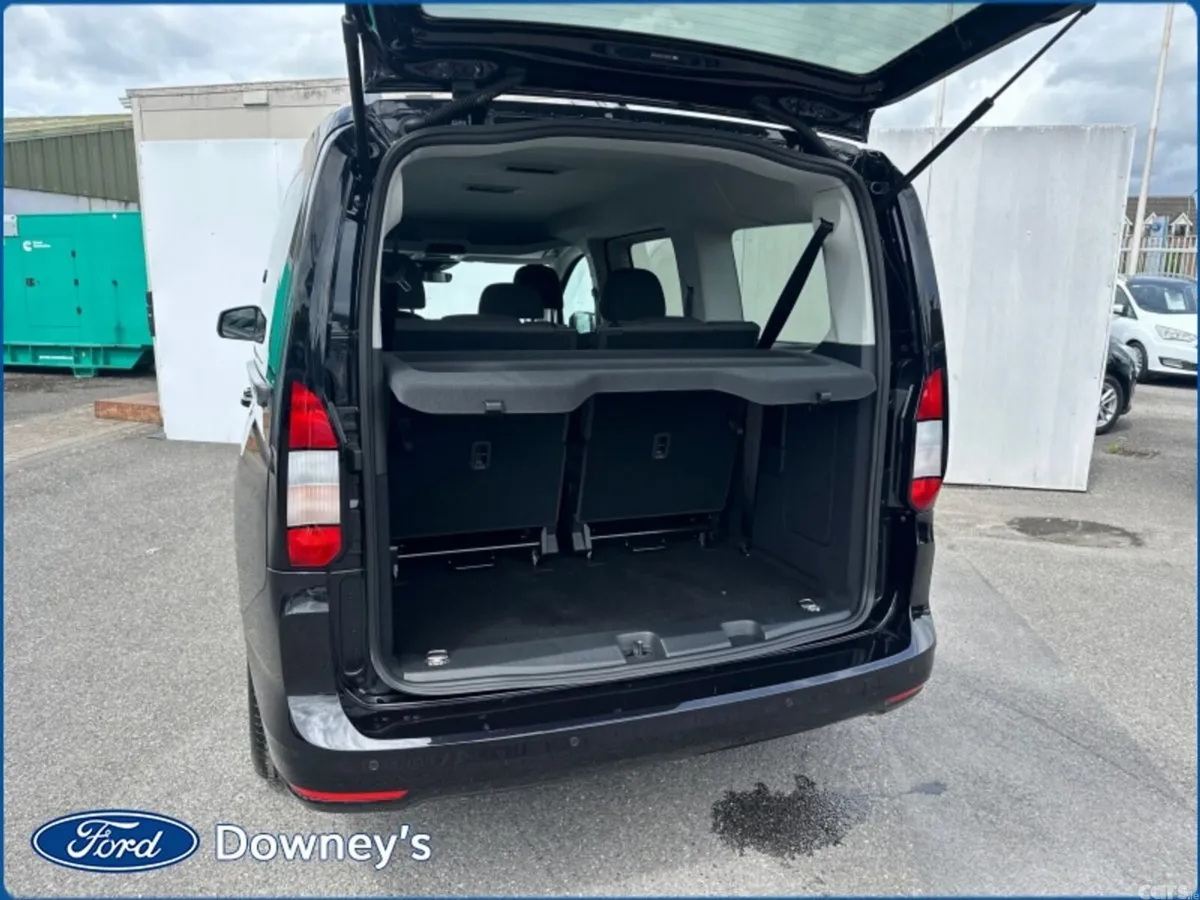 Ford Tourneo Connect MPV, Diesel, 2026, Black