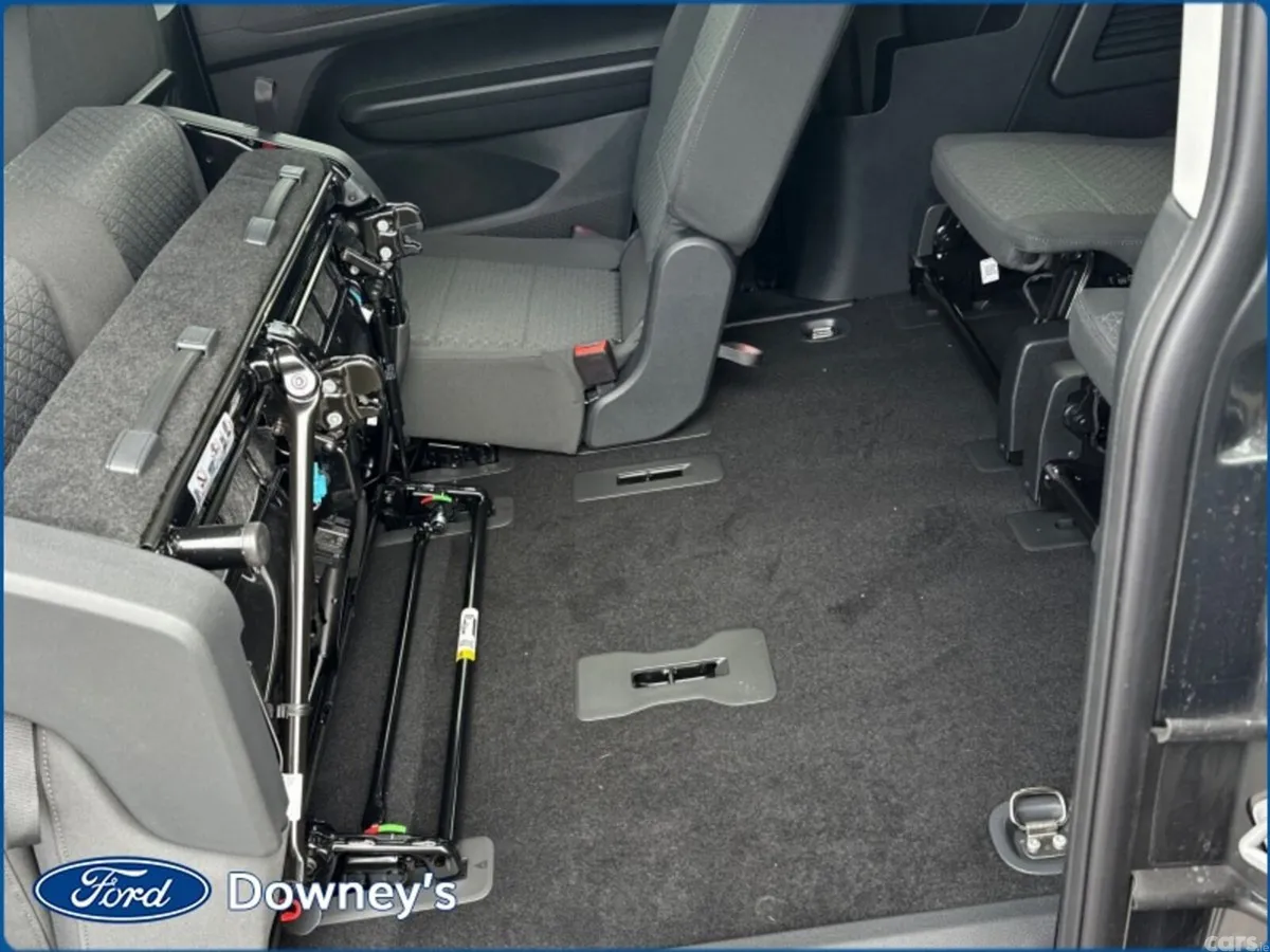 Ford Tourneo Connect MPV, Petrol Hybrid, 2026, Grey