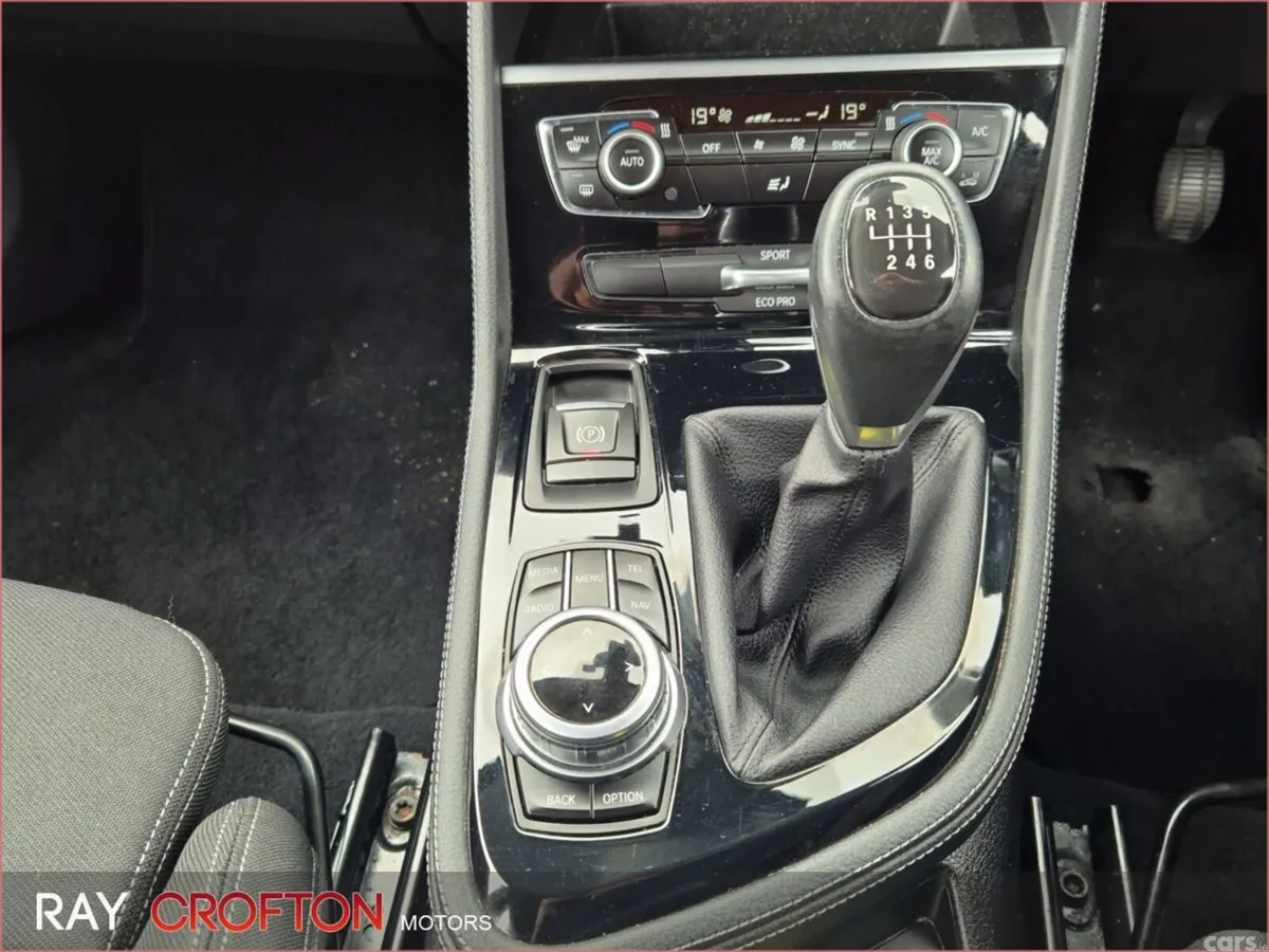 BMW 2-Series Hatchback, Diesel, 2016, Blue