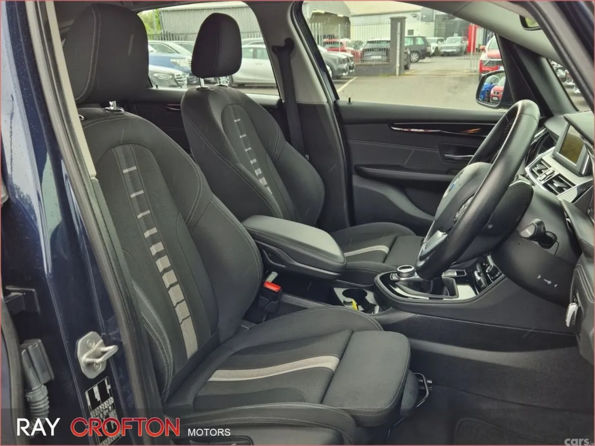BMW 2-Series Hatchback, Diesel, 2016, Blue