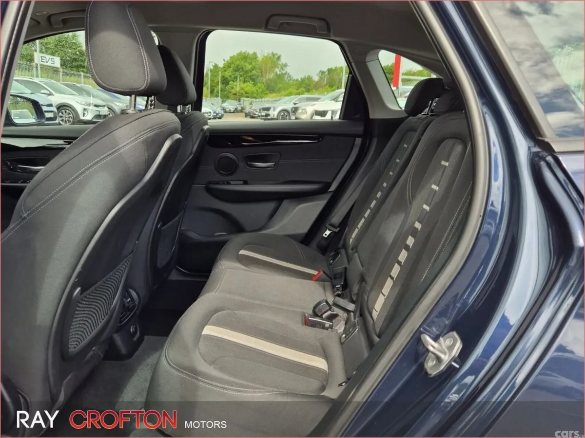 BMW 2-Series Hatchback, Diesel, 2016, Blue