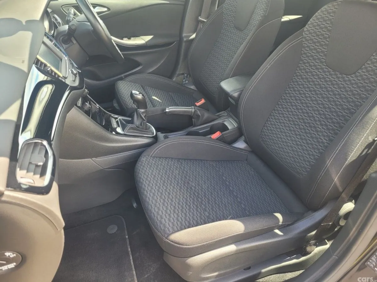 Opel Astra Hatchback, Diesel, 2019, Black