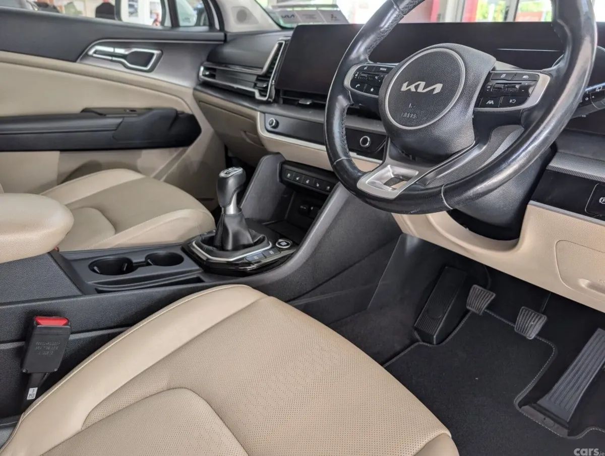 Kia Sportage SUV, Diesel, 2022, White