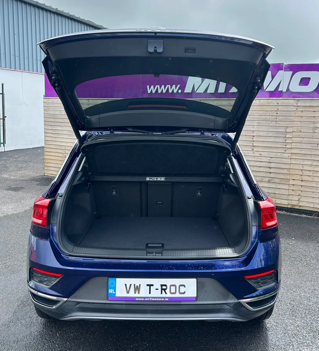 Volkswagen T-Roc SUV, Diesel, 2021, Blue