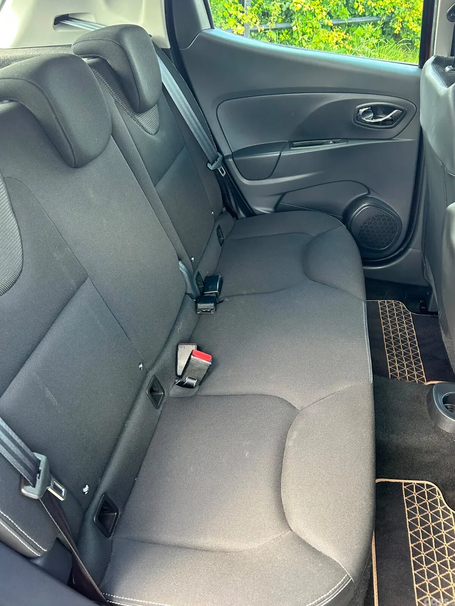 Renault Clio Hatchback, Petrol, 2015, Brown