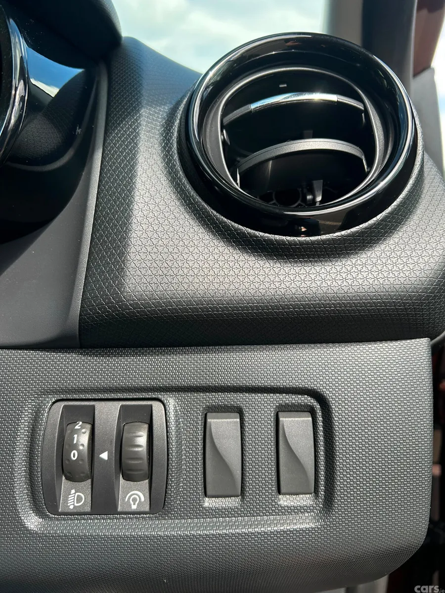 Renault Clio Hatchback, Petrol, 2015, Brown