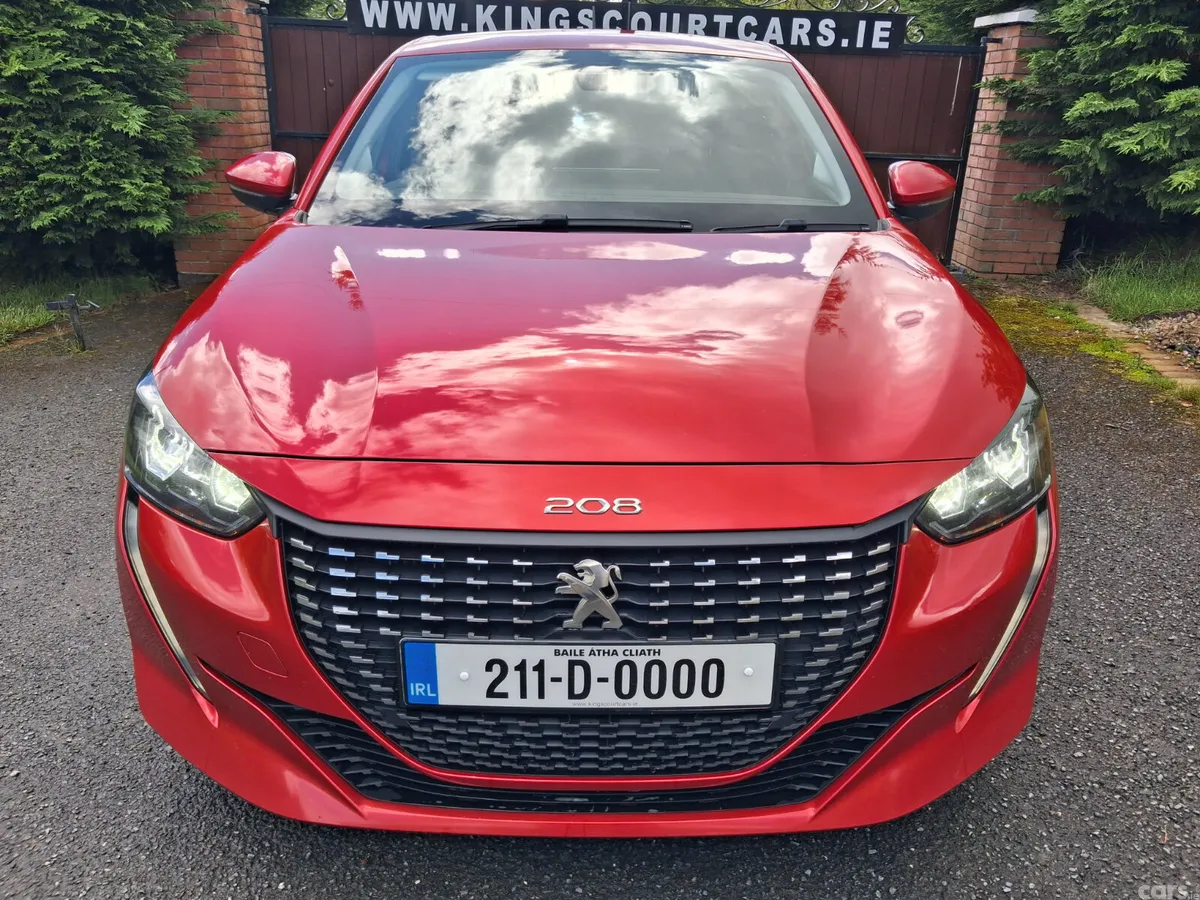 Peugeot 208 Hatchback, Petrol, 2021, Red