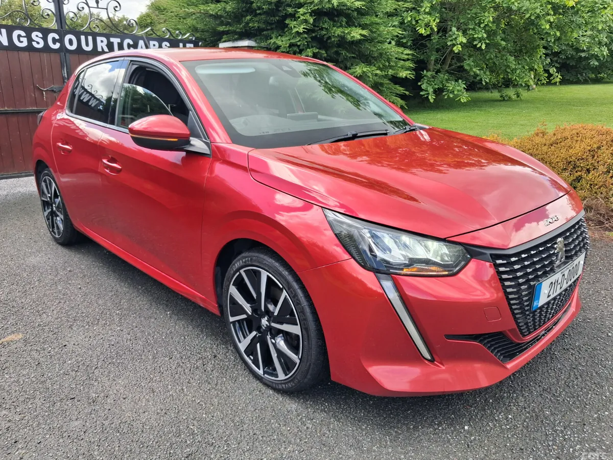 Peugeot 208 Hatchback, Petrol, 2021, Red