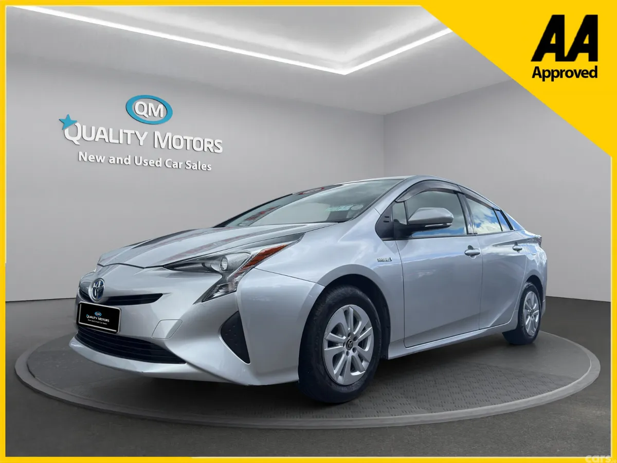 Toyota Prius Hatchback, Petrol Hybrid, 2017, Silver