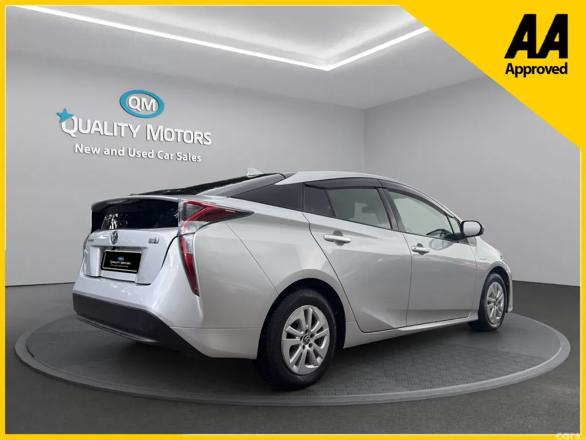 Toyota Prius Hatchback, Petrol Hybrid, 2017, Silver