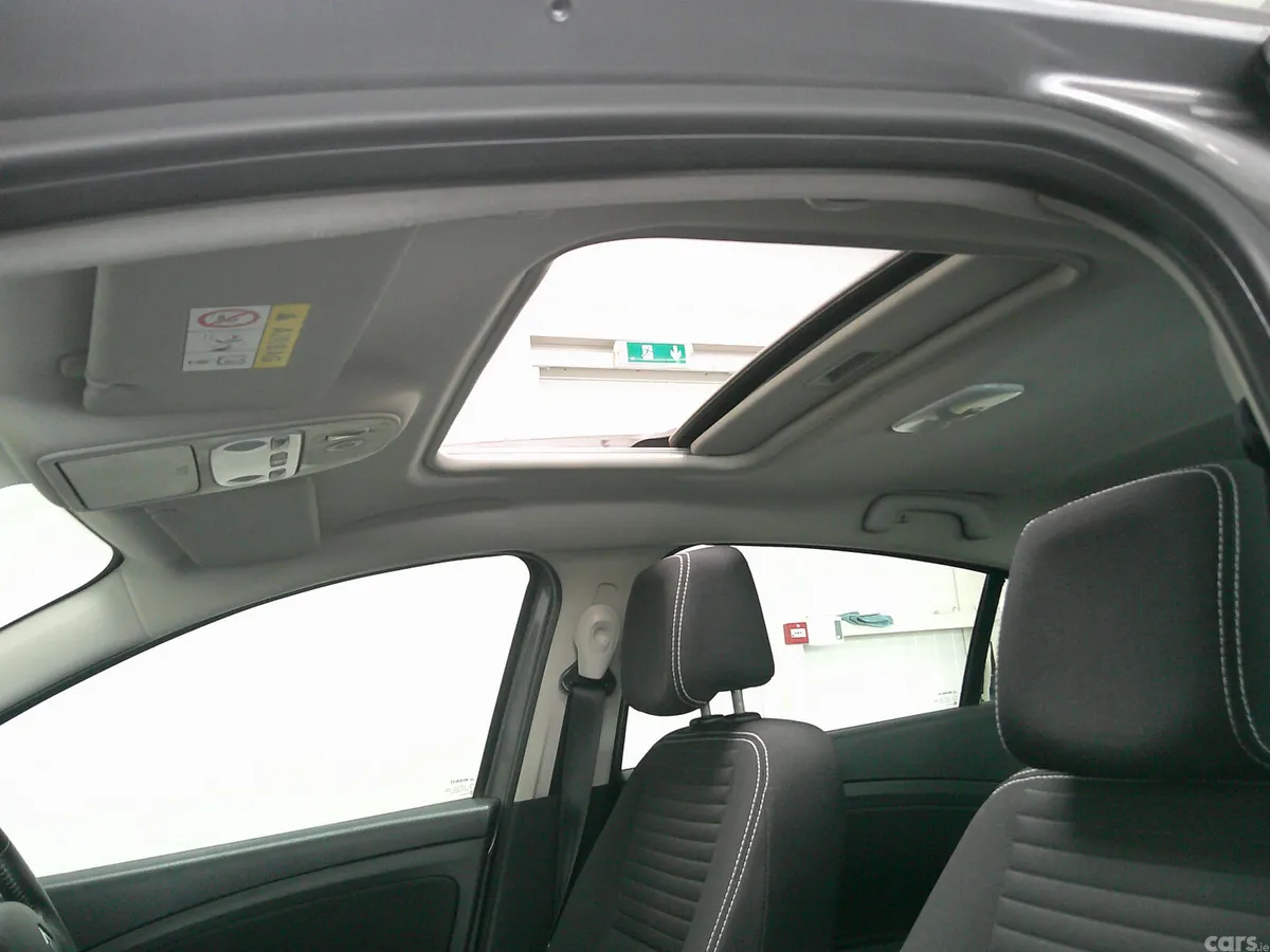 Renault Fluence Saloon, Diesel, 2016, Grey