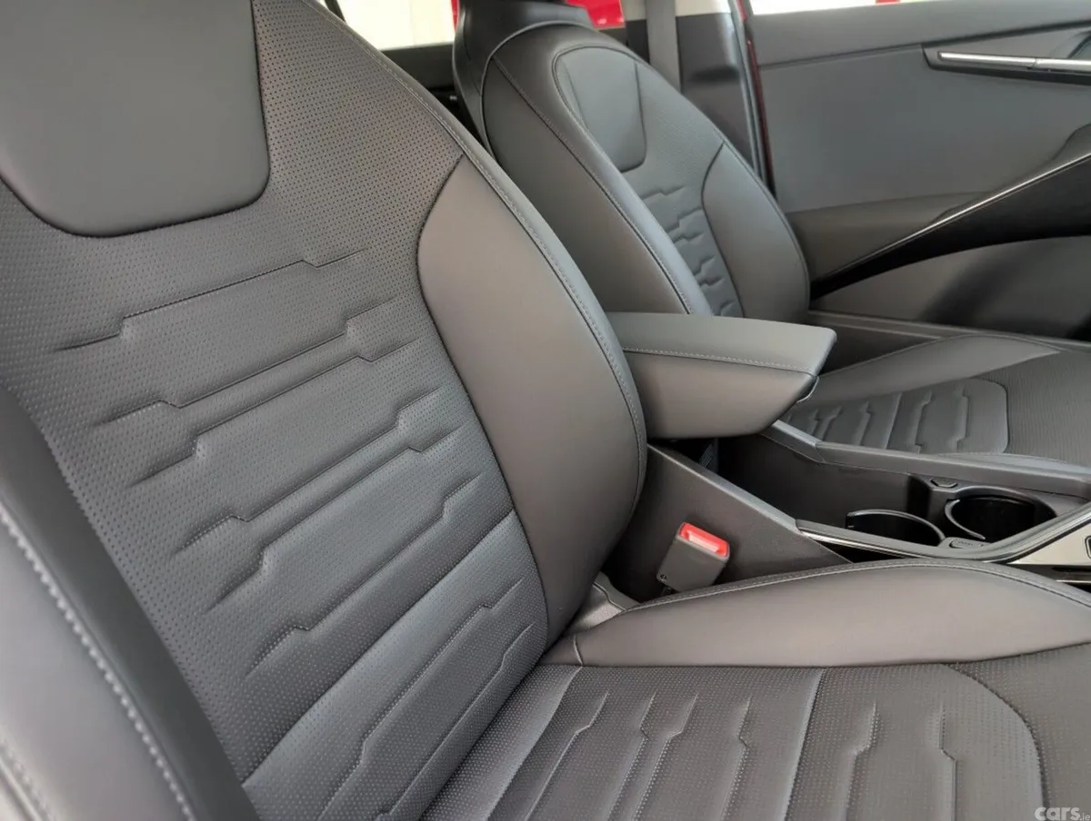 Kia Niro SUV, Petrol Hybrid, 2026, Red