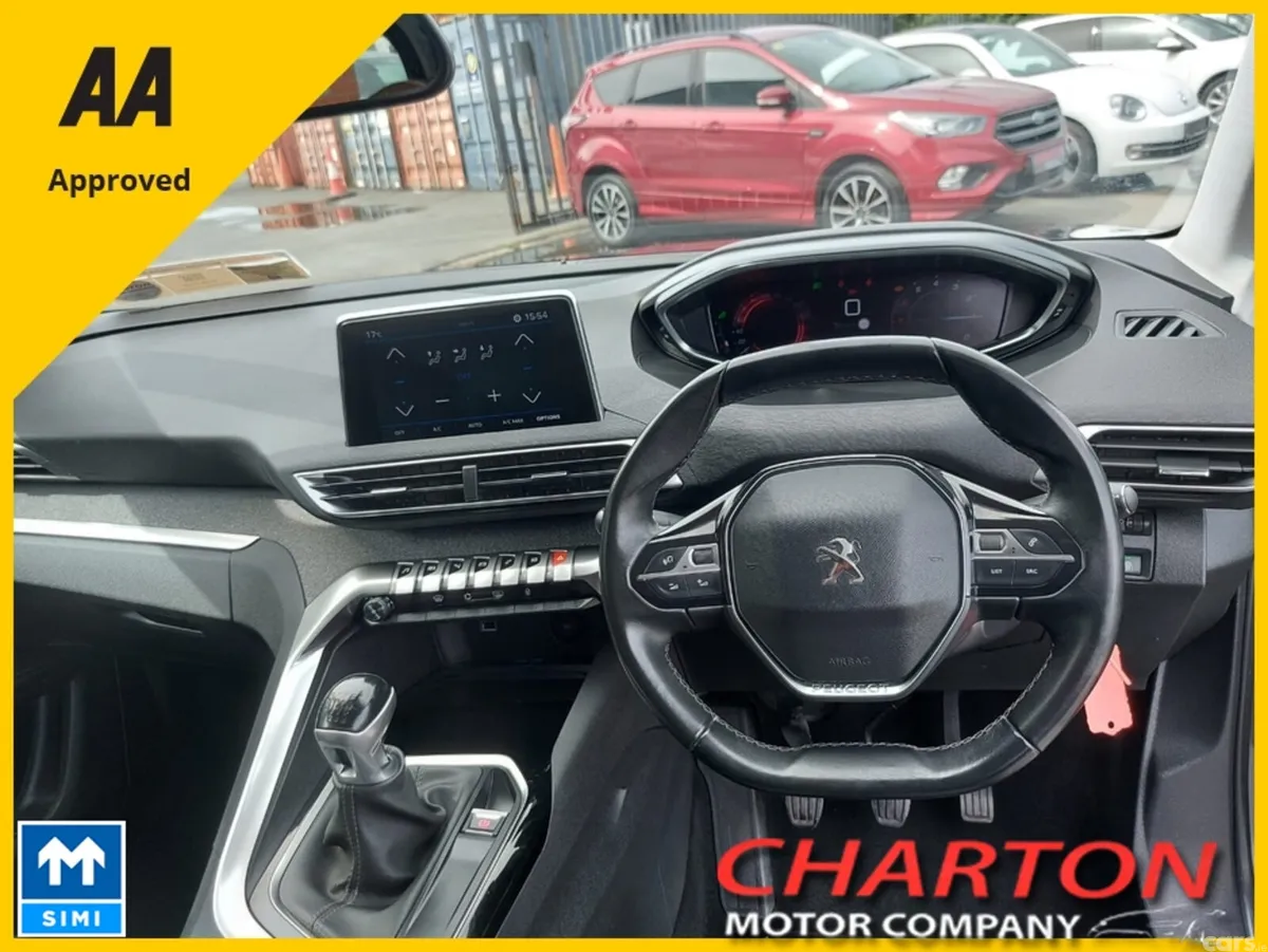 Peugeot 5008 MPV, Petrol, 2019, Grey