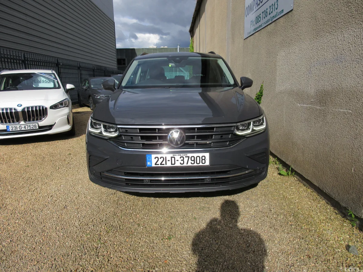 Volkswagen Tiguan SUV, Petrol Hybrid, 2022, Grey