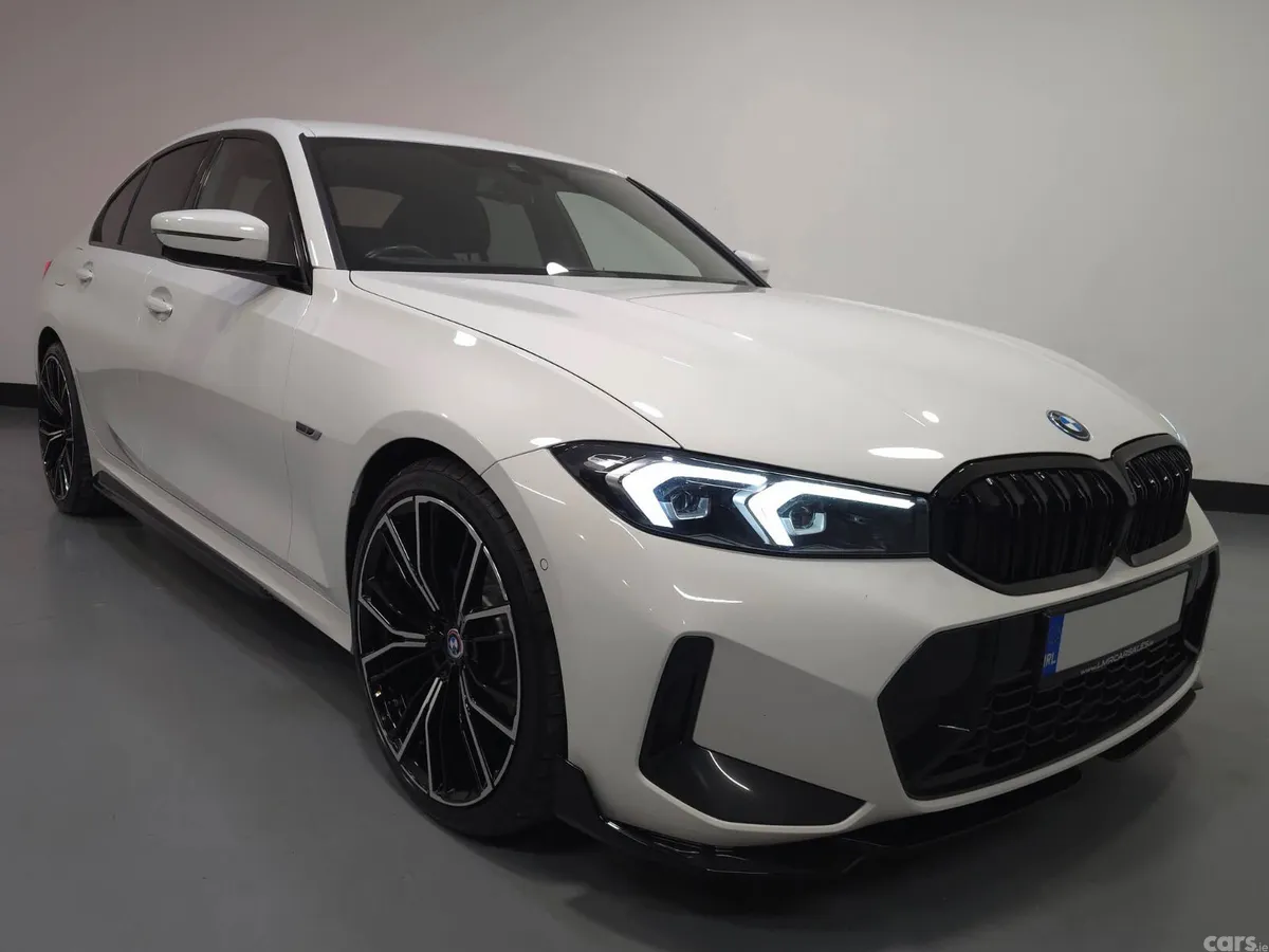 BMW 3-Series Saloon, Petrol Hybrid, 2023, White