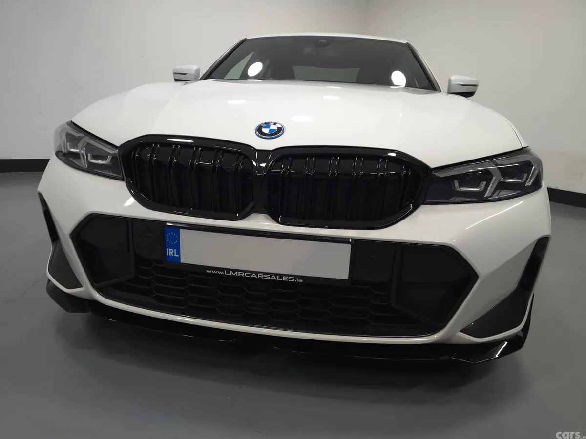 BMW 3-Series Saloon, Petrol Hybrid, 2023, White