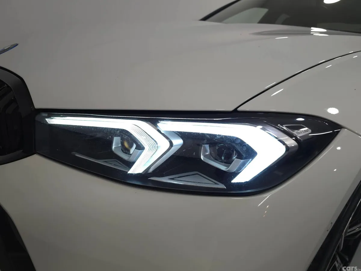 BMW 3-Series Saloon, Petrol Hybrid, 2023, White