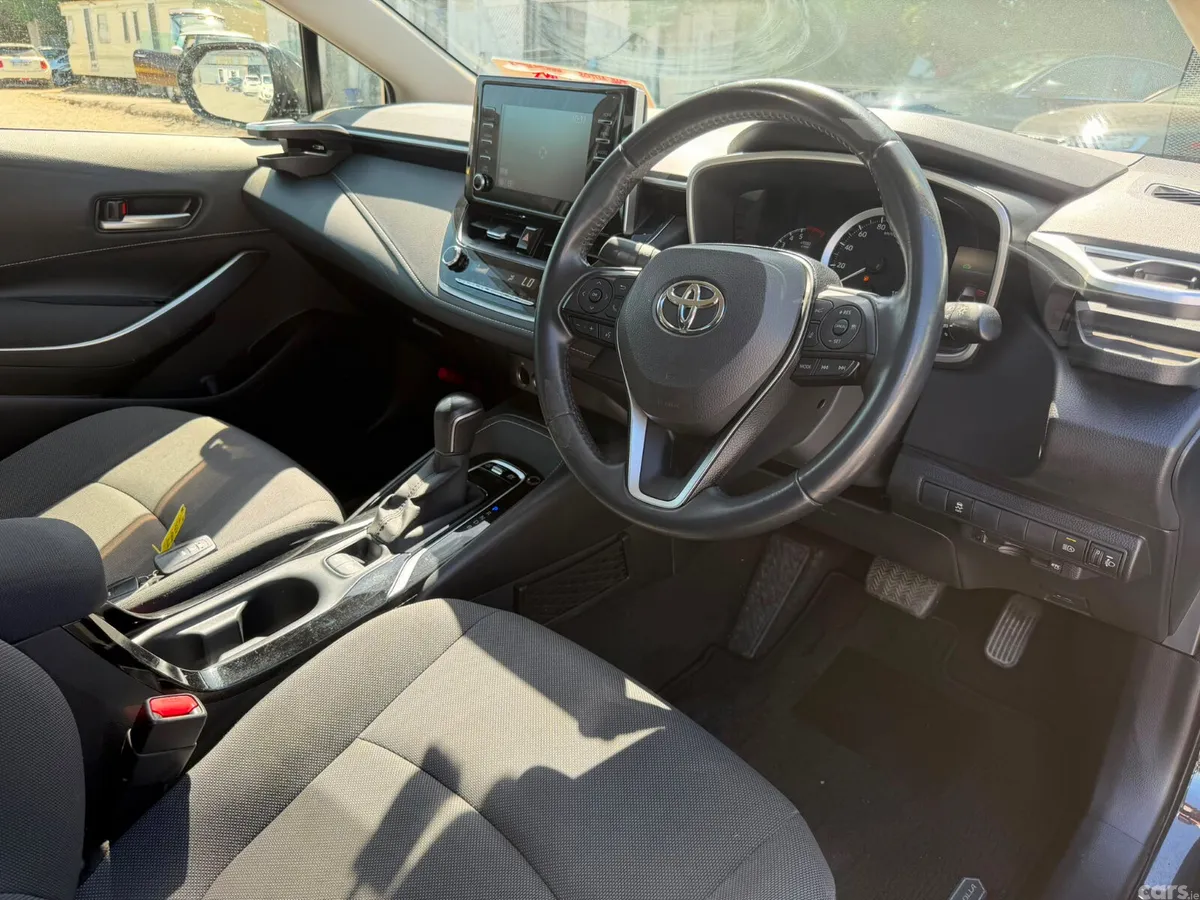 Toyota Corolla Hatchback, Petrol Hybrid, 2020, Black