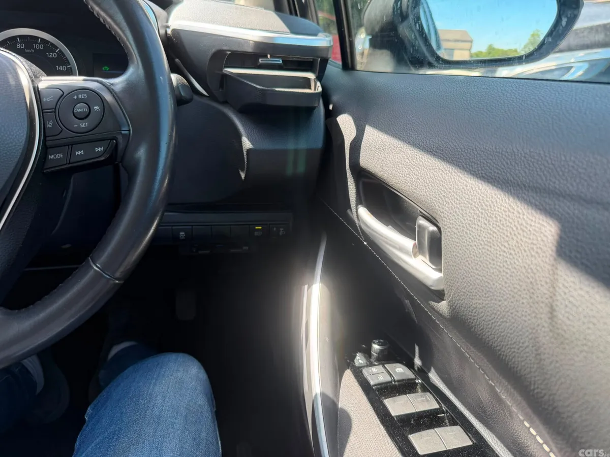 Toyota Corolla Hatchback, Petrol Hybrid, 2020, Black