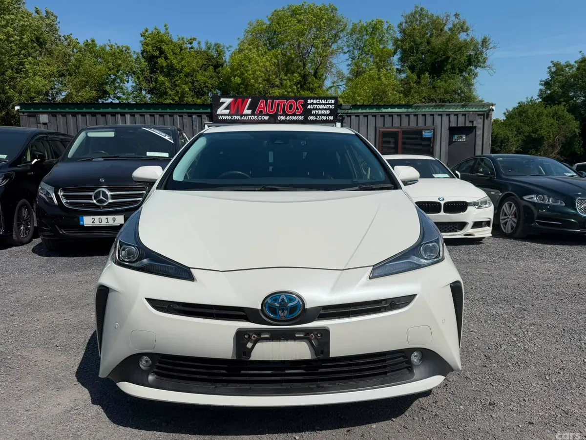 Toyota Prius Hatchback, Petrol Hybrid, 2022, White