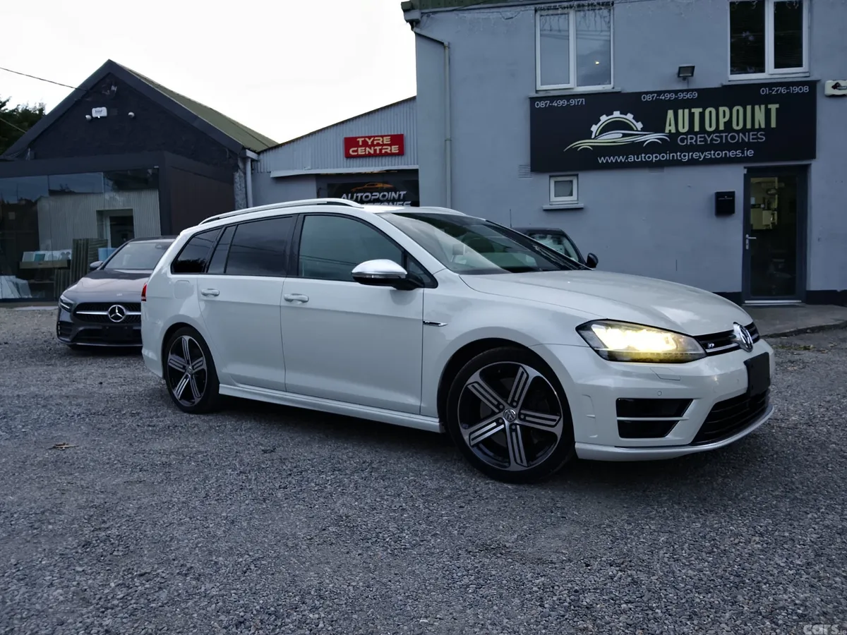 Volkswagen Golf Estate, Petrol, 2017, White