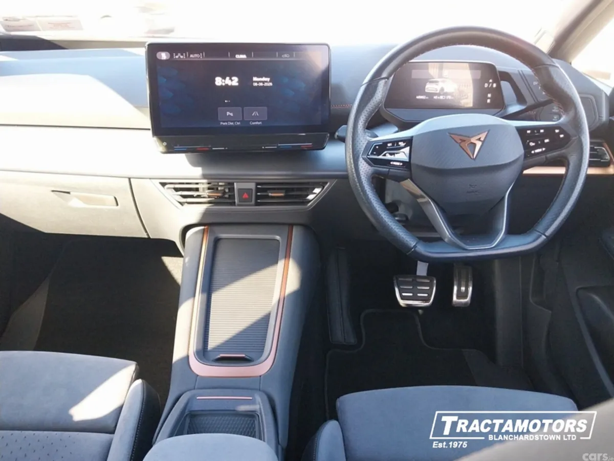 Cupra Born Estate, Electric, 2023, Grey