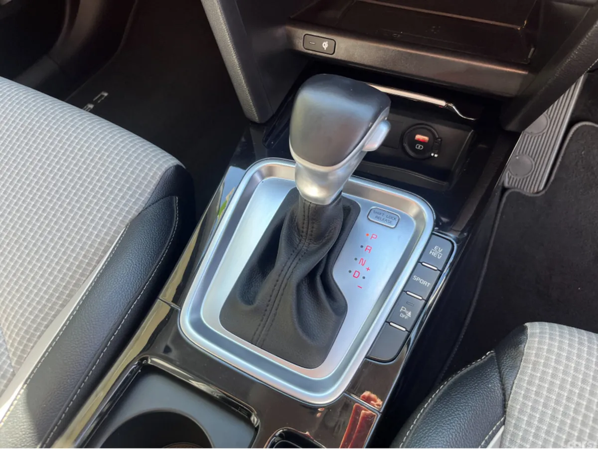 Kia Ceed Estate, Petrol Plug-in Hybrid, 2021, Grey