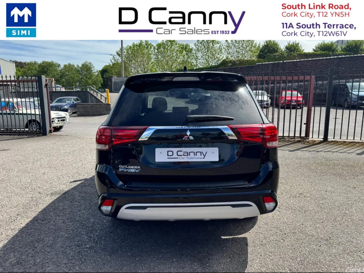 Mitsubishi Outlander SUV, Petrol Plug-in Hybrid, 2018, Black