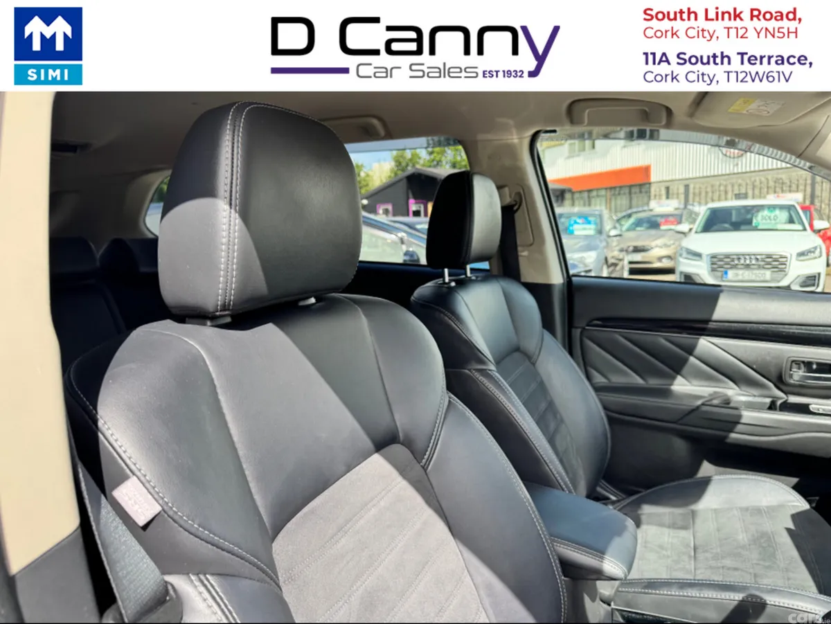 Mitsubishi Outlander SUV, Petrol Plug-in Hybrid, 2018, Black