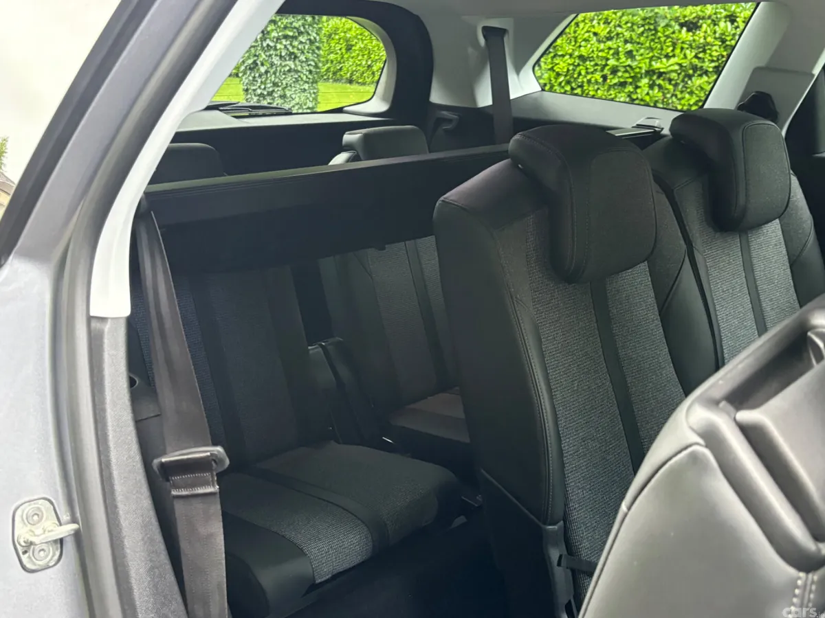Peugeot 5008 MPV, Diesel, 2020, Grey