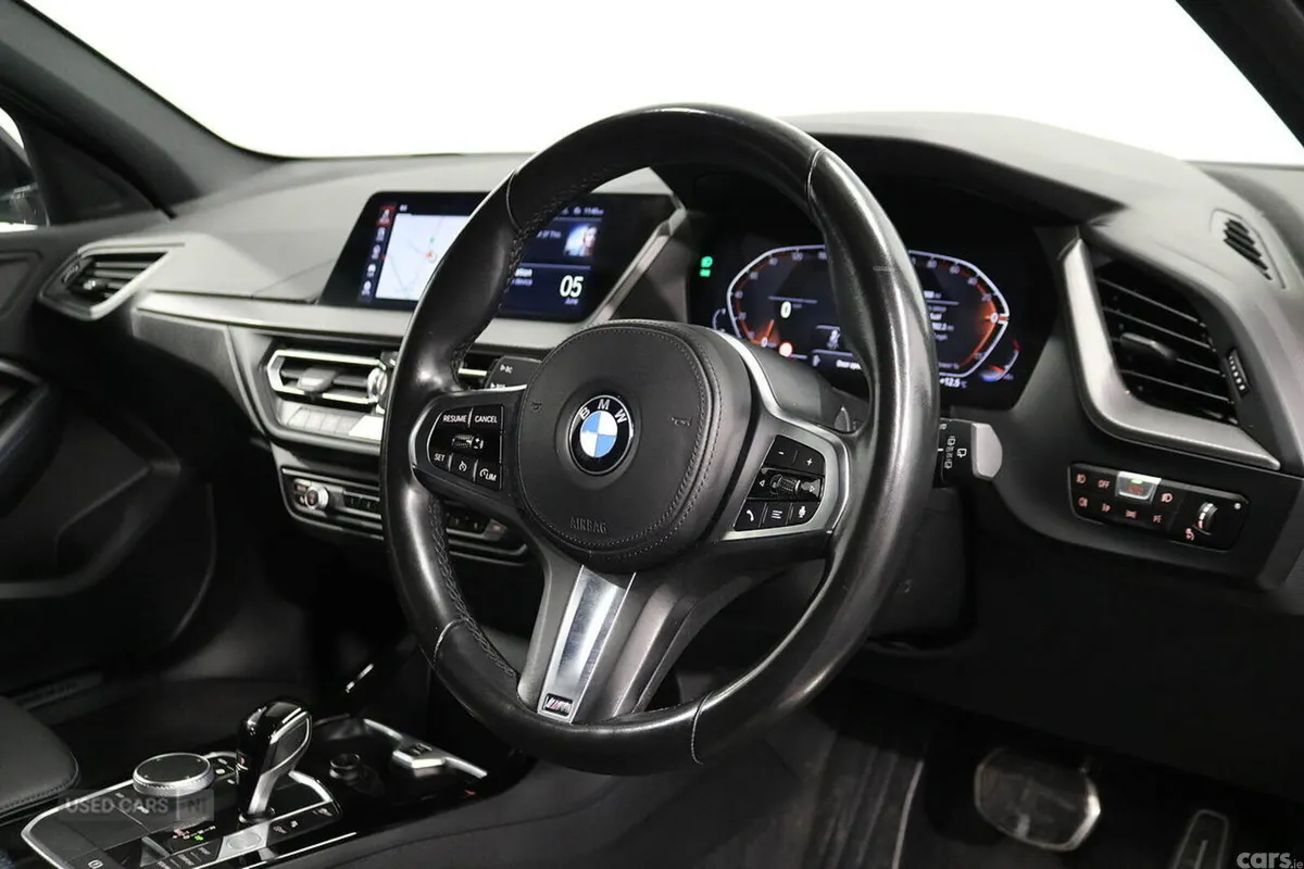 BMW 1-Series Hatchback, Diesel, 2023, White