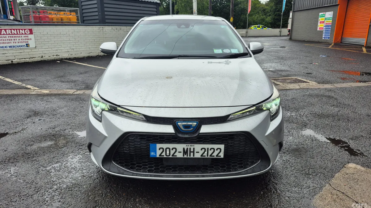 Toyota Corolla Estate, Petrol Hybrid, 2020, Silver