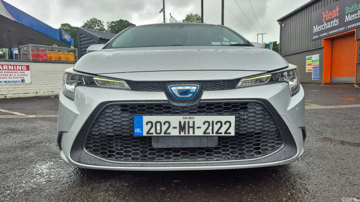 Toyota Corolla Estate, Petrol Hybrid, 2020, Silver