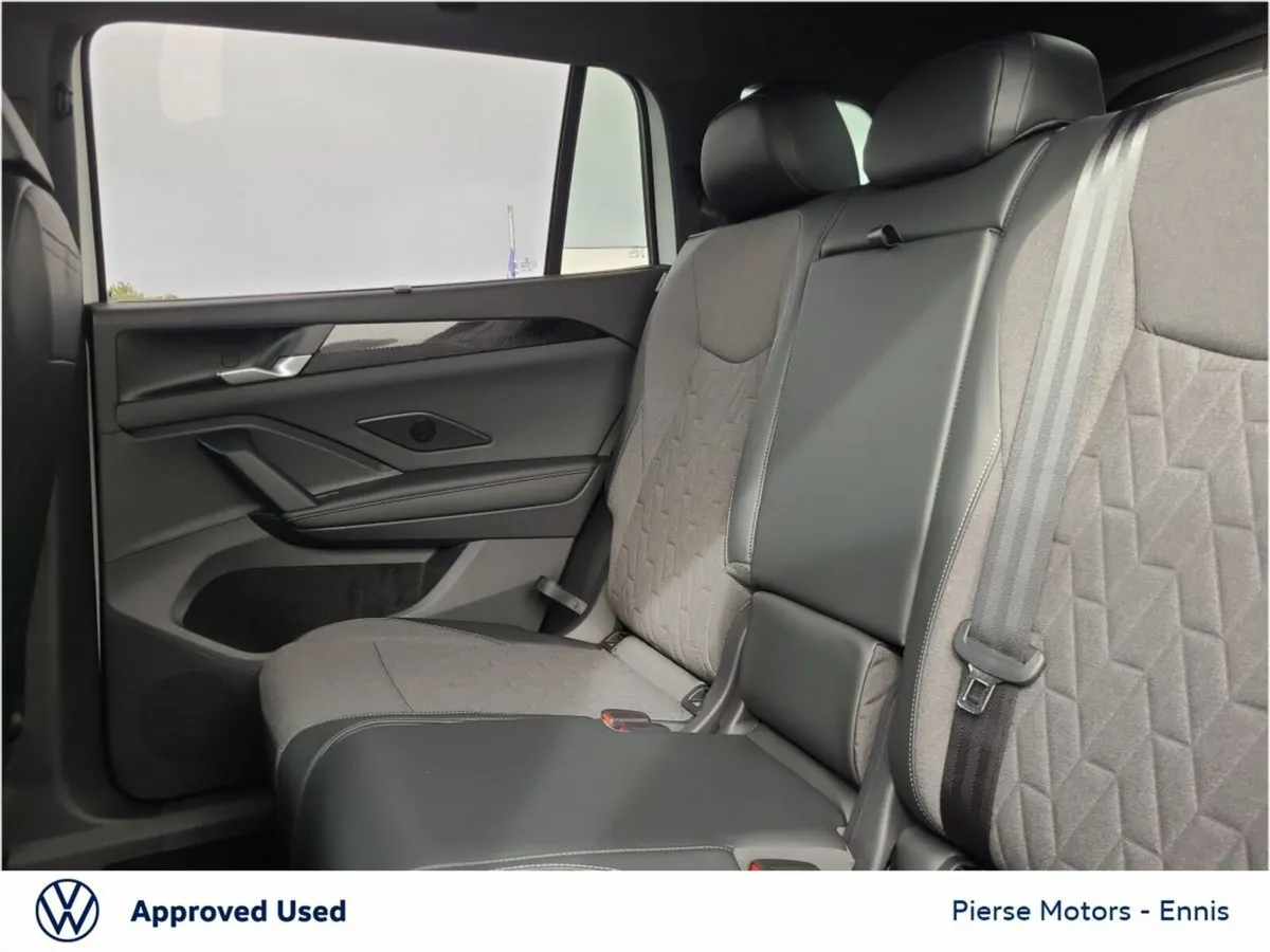 Volkswagen Tayron Estate, Diesel, 2026, White