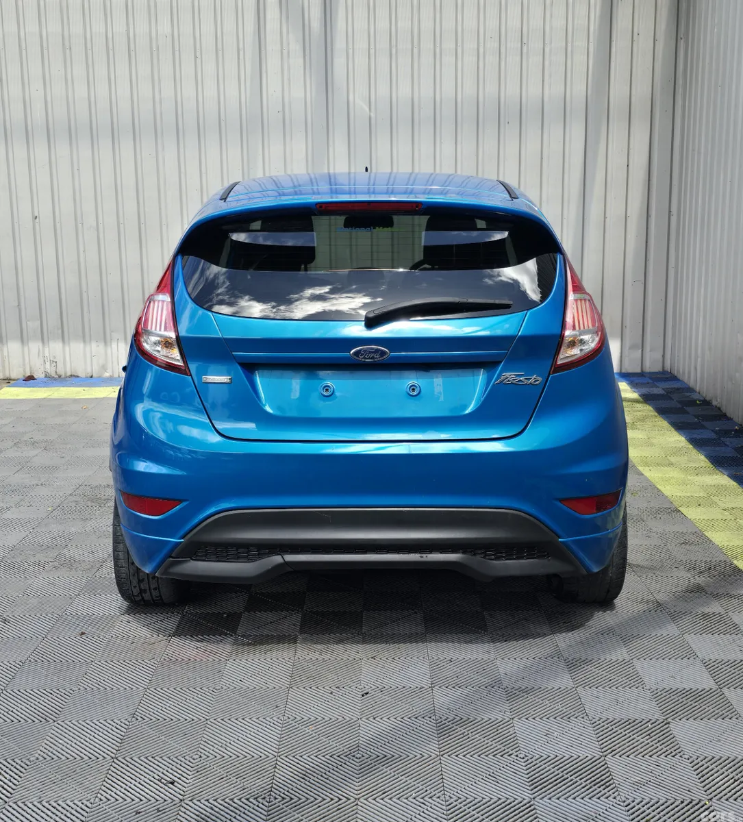 Ford Fiesta Hatchback, Petrol, 2016, Blue