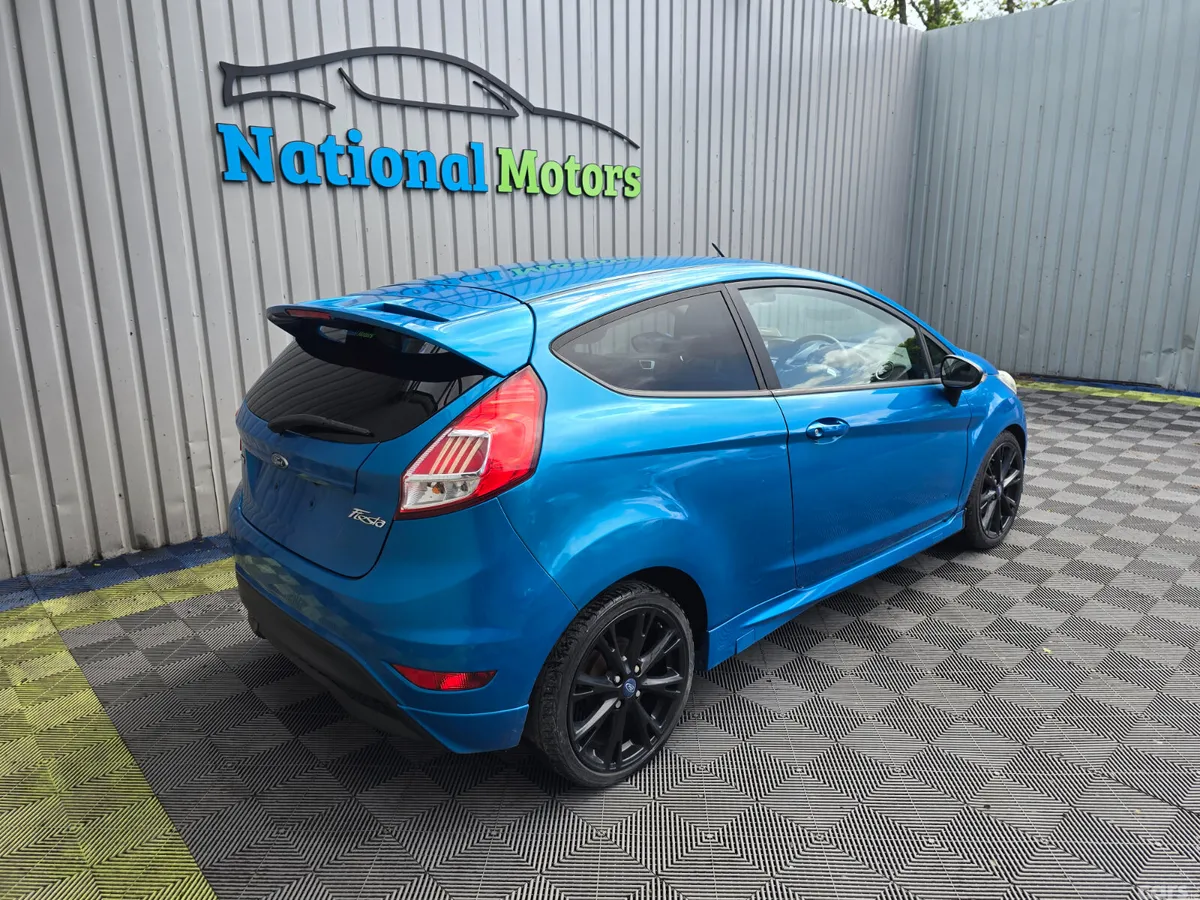 Ford Fiesta Hatchback, Petrol, 2016, Blue