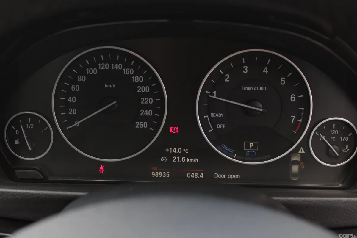 BMW 3-Series Saloon, Petrol Plug-in Hybrid, 2017, Grey