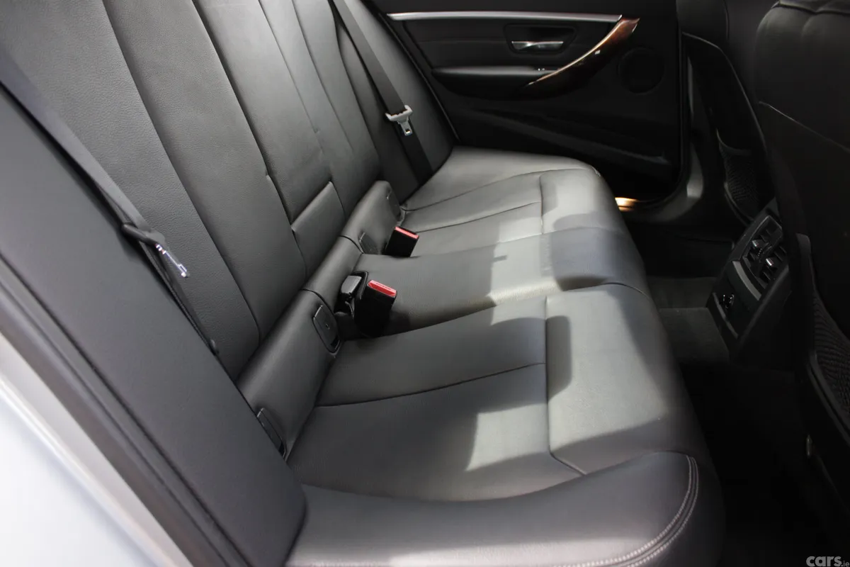 BMW 3-Series Saloon, Petrol Plug-in Hybrid, 2017, Grey