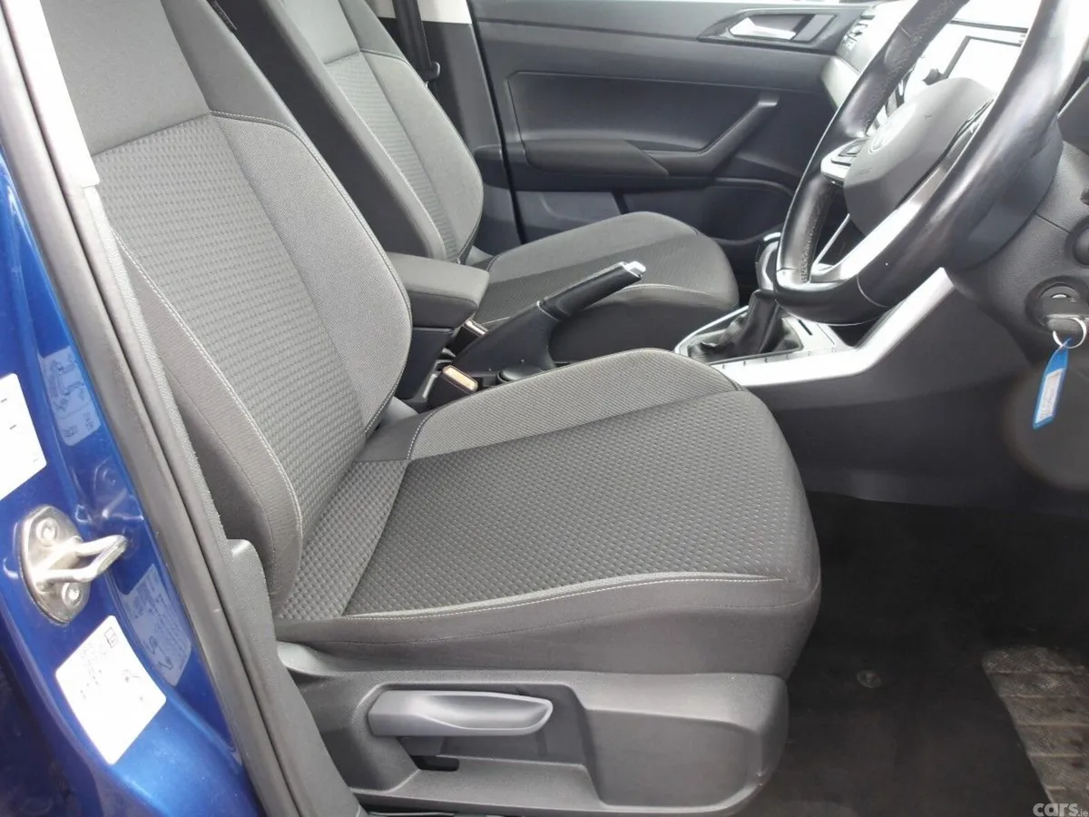 Volkswagen Taigo SUV, Petrol, 2022, Blue