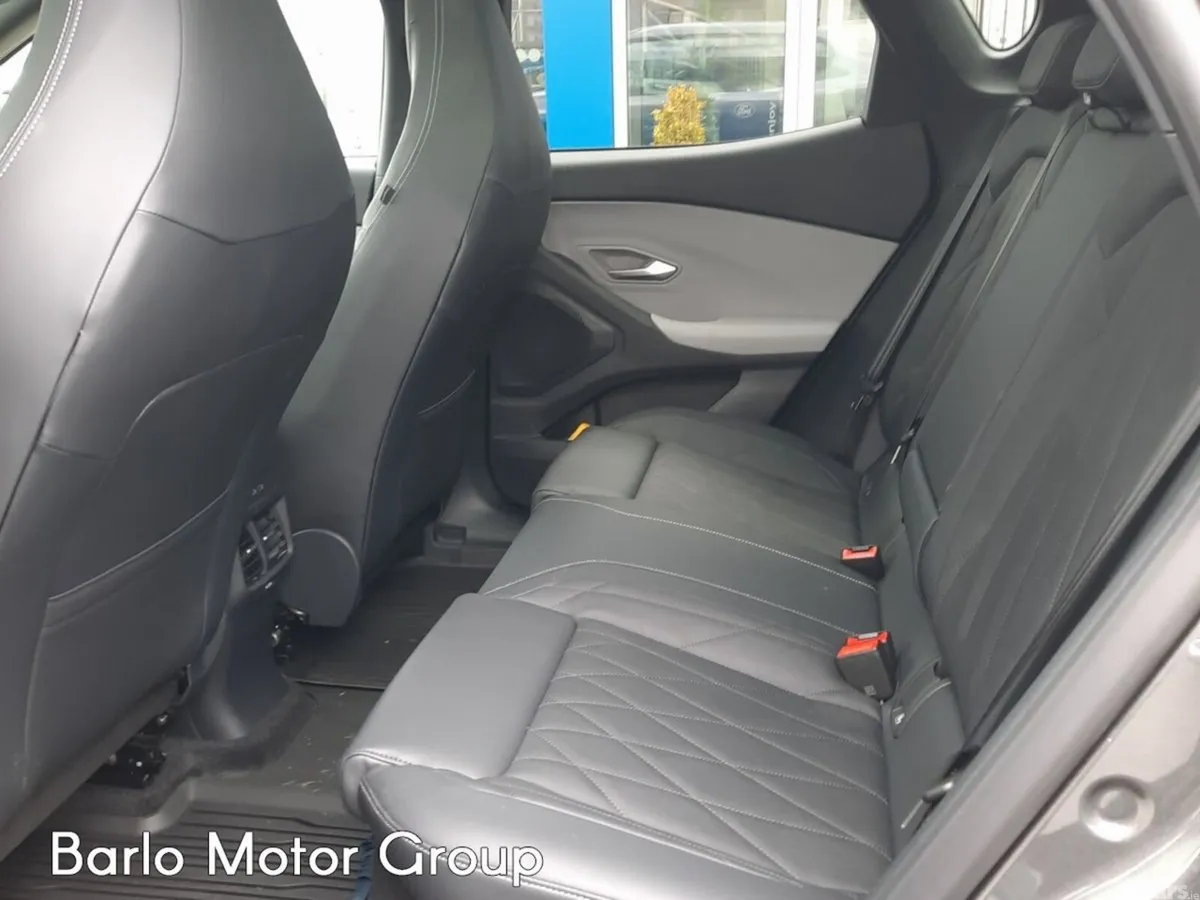 Ford Capri MPV, Electric, 2026, Grey