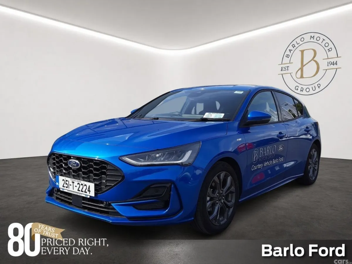 Ford Focus Hatchback, Petrol, 2025, Blue