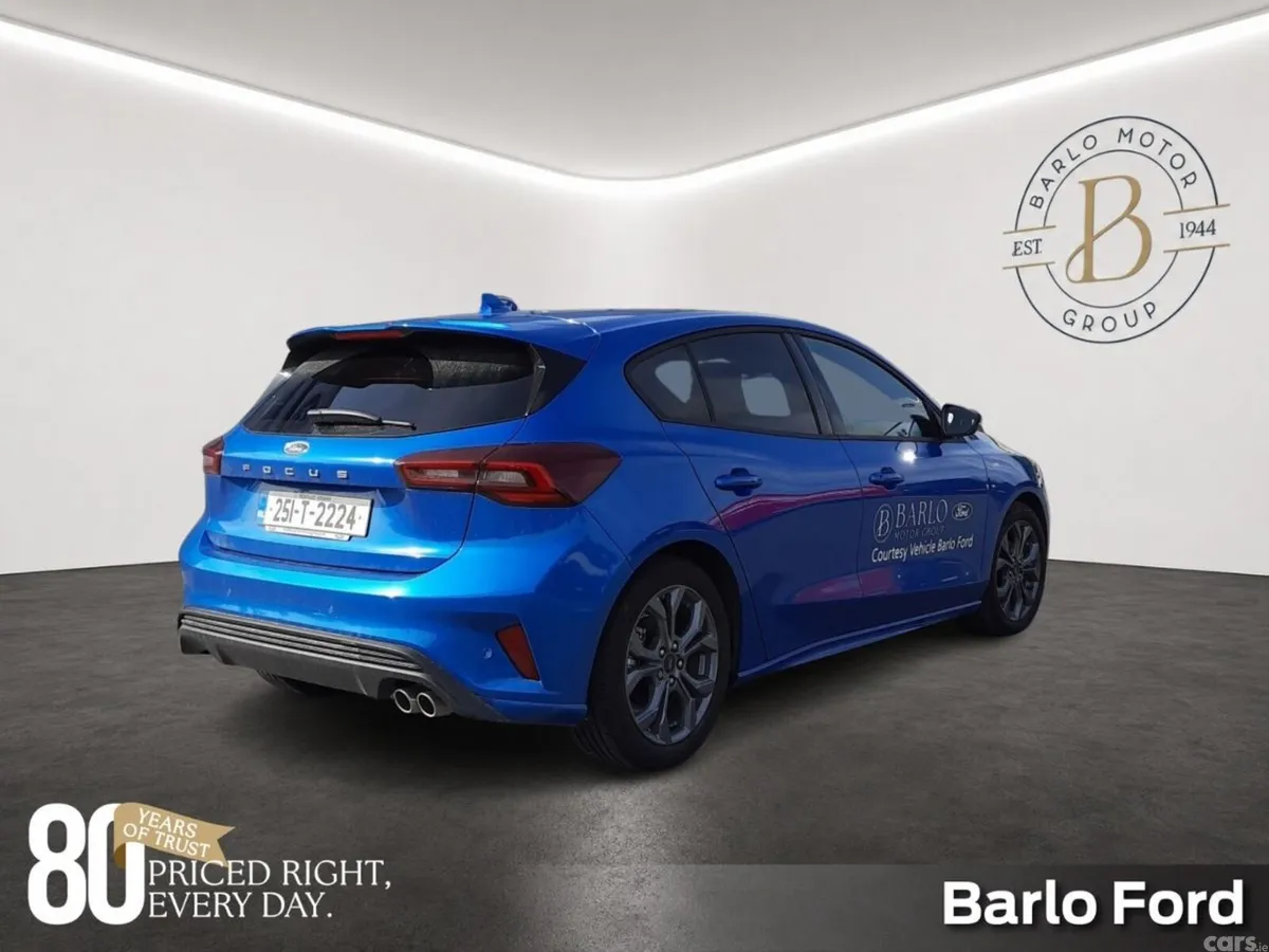 Ford Focus Hatchback, Petrol, 2025, Blue